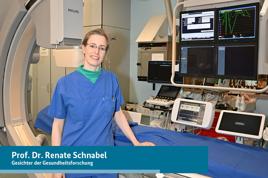 Porträtaufnahme von Prof. Dr. Renate Schnabel in der Klinik.