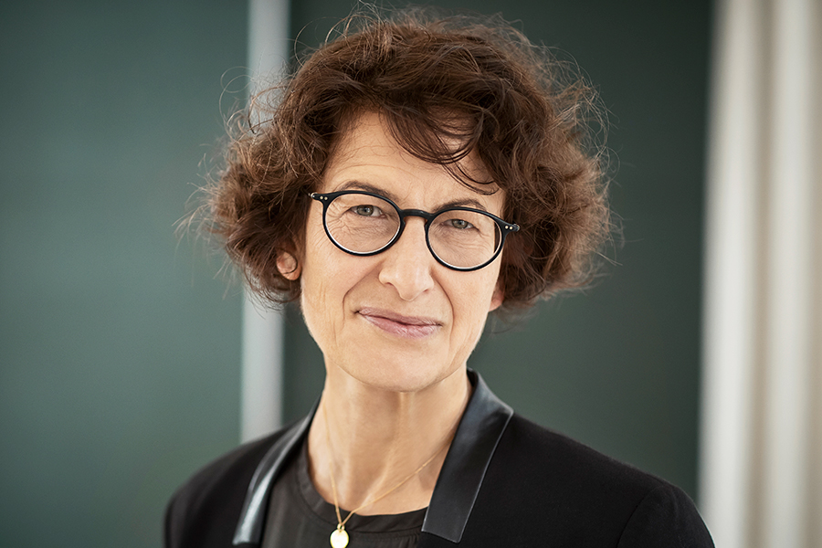 Porträt von Dr. Özlem Türeci, eine der Gründerinnen der Mainzer Firma BioNTech.