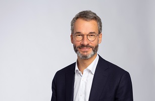 Prof. Dr. Manuel Friese